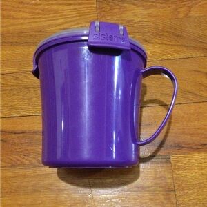 Gently Used Sistema To Go Purple Soup Cup.🥣